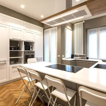 Heart Duomo District ميلان